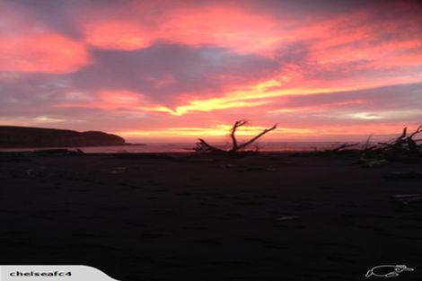 Photo of property in 5 Tokopapa Street, Mokau, 4376