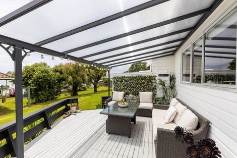 Photo of property in 4 Shearer Drive, Oakura, 4314