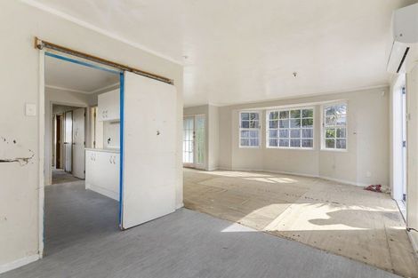 Photo of property in 123 Mahia Road, Wattle Downs, Auckland, 2103