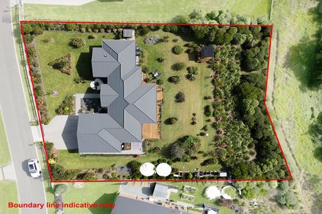 Photo of property in 28 Awatiro Drive, Kaukapakapa, 0871
