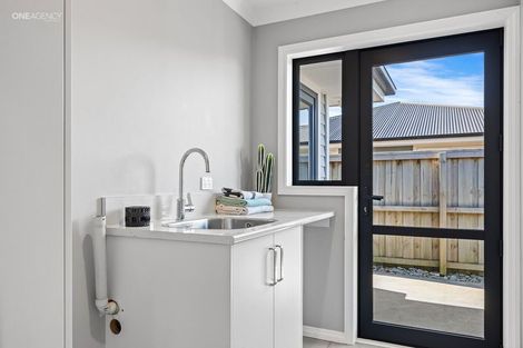 Photo of property in 75 Kippenberger Avenue, Rangiora, 7400