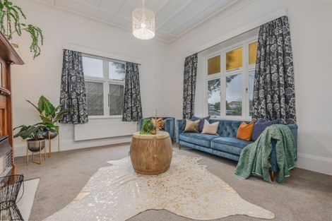 Photo of property in 10 Manson Street, Terrace End, Palmerston North, 4410