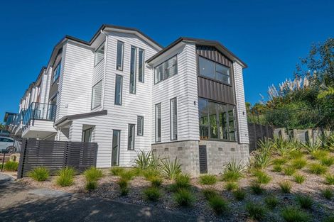 Photo of property in 4 Pleasant Way, Matakatia, Whangaparaoa, 0930