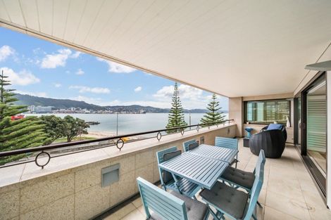Photo of property in 6/166 Oriental Parade, Oriental Bay, Wellington, 6011
