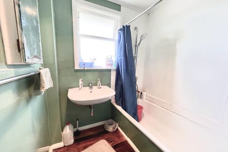 Photo of property in 4a Shoreham Street, Avondale, Auckland, 0600