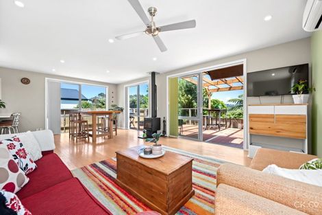 Photo of property in 22 Otonga Heights, Maungaraki, Lower Hutt, 5010