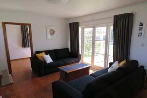 Photo of property in 28 Nile Road, Kelston, Auckland, 0602