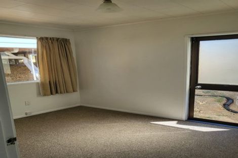 Photo of property in 64 Lavery Place, Sunnynook, Auckland, 0632
