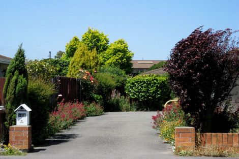 Photo of property in 2/38 Delaware Crescent, Russley, Christchurch, 8042