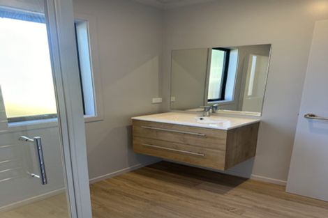 Photo of property in 142 Waenga Drive, Cromwell, 9310