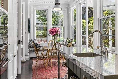 Photo of property in 89 Brougham Street, Mount Victoria, Wellington, 6011