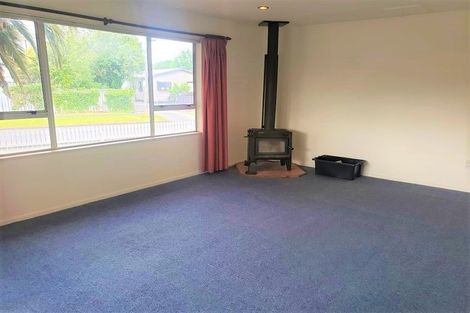 Photo of property in 2 Newton Place, Westbrook, Palmerston North, 4412