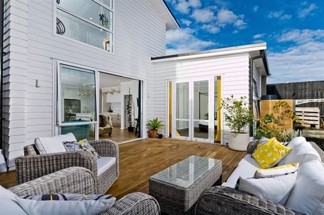 Photo of property in 86 Bomb Point Drive, Hobsonville, Auckland, 0616