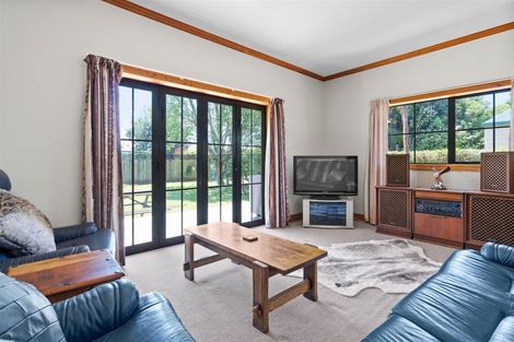 Photo of property in 3 Cove Road, Waipu, 0510