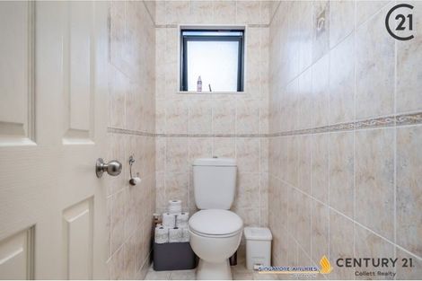 Photo of property in 2/49 College Road, Northcote, Auckland, 0627