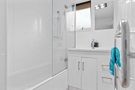 Photo of property in 20 Glengarry Place, Hilltop, Taupo, 3330