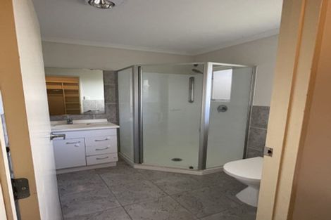 Photo of property in 24 Lili Chen Way, Mangere Bridge, Auckland, 2022