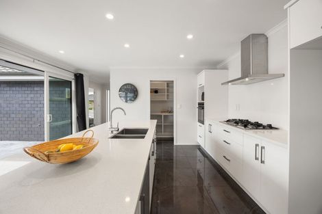 Photo of property in 9 Magellan Rise, Flagstaff, Hamilton, 3210