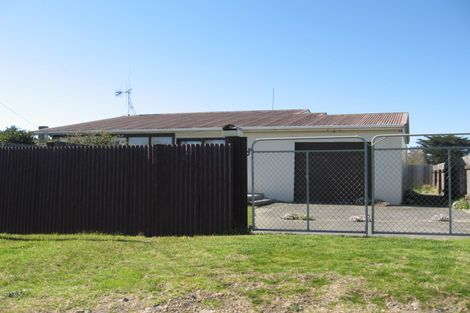 Photo of property in 15 Raukawa Street, Himatangi Beach, Foxton, 4891