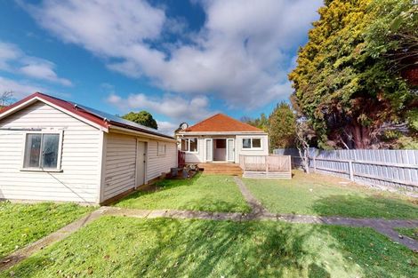Photo of property in 11 Koromiko Avenue, Roslyn, Palmerston North, 4414