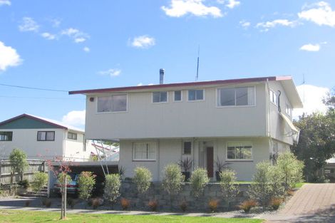 Photo of property in 2/16 Arrowsmith Avenue, Waipahihi, Taupo, 3330