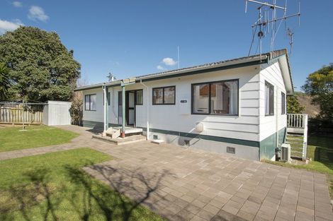 Photo of property in 94 Resolution Road, Welcome Bay, Tauranga, 3112