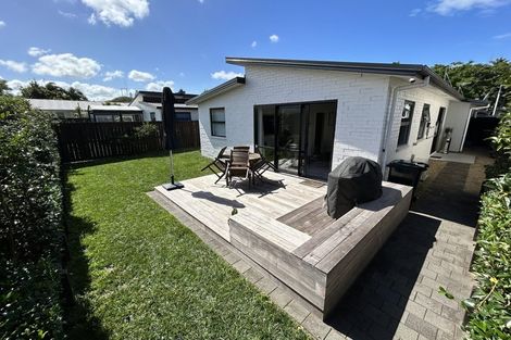 Photo of property in 43b Banbury Crescent, Fairfield, Hamilton, 3214