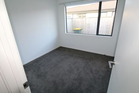 Photo of property in 23 Raymond Grace Avenue, Huapai, Kumeu, 0810