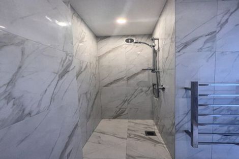 Photo of property in 2/6 Princes Street, Northcote Point, Auckland, 0627