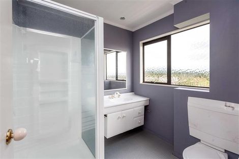 Photo of property in 25 Veale Road, Frankleigh Park, New Plymouth, 4310