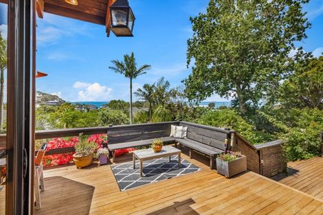 Photo of property in 3 Park Rise, Campbells Bay, Auckland, 0630