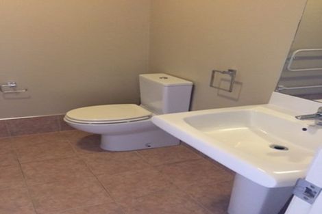 Photo of property in 24/11 Carlos Drive, Flat Bush, Auckland, 2016