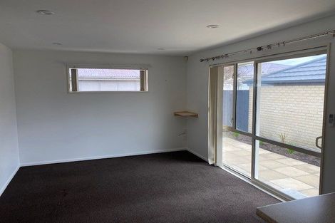 Photo of property in 2/162 Wainoni Road, Avondale, Christchurch, 8061