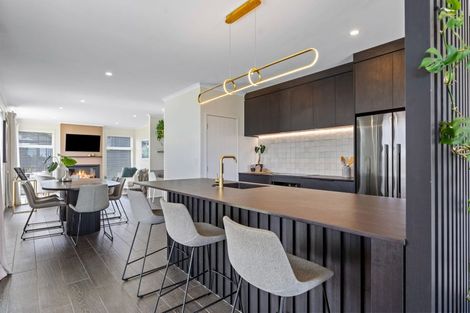 Photo of property in 2 Buddle Road, Paerata, 2124