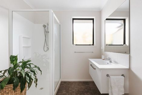 Photo of property in 11 Vista Close, Omokoroa, 3114