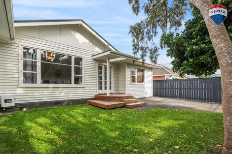 Photo of property in 2/14 Guthrie Street, Waterloo, Lower Hutt, 5011