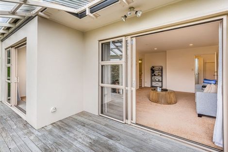 Photo of property in 45c Hyde Road, Rothesay Bay, Auckland, 0630
