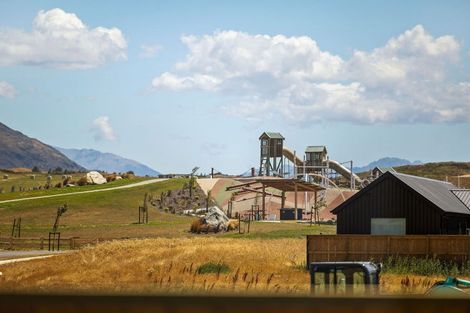 Photo of property in 44 Forage Road, Jacks Point, 9371