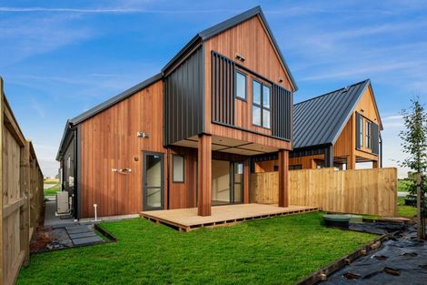 Photo of property in 16 Coopworth Street, Karaka, 2580