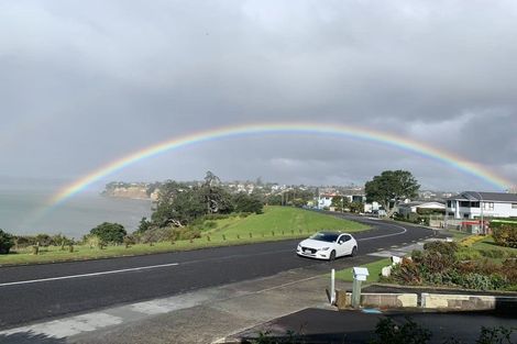 Photo of property in 60 Marine Parade, Mellons Bay, Auckland, 2014