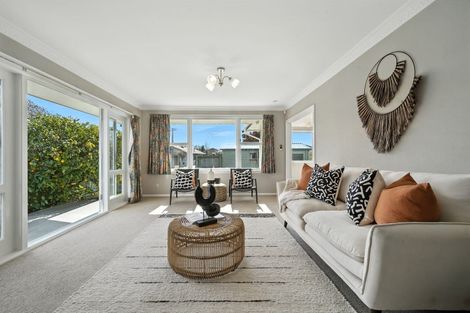 Photo of property in 11 Westerleigh Street, Bishopdale, Christchurch, 8053