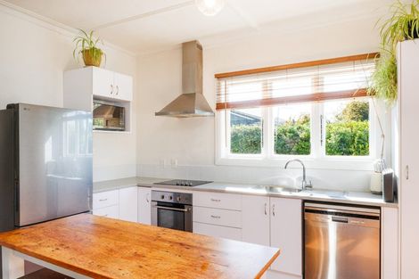 Photo of property in 3 Saint Johns Avenue, Palmerston North, 4414