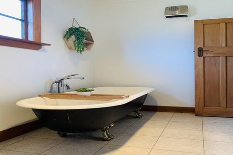 Photo of property in 17 Thackeray Street, Saint Andrews, 7988