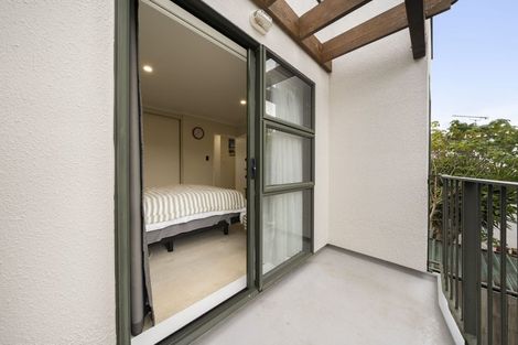 Photo of property in 5/17 Harbour View Road, Te Atatu Peninsula, Auckland, 0610