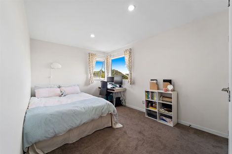 Photo of property in 25 Ballyboe Place, Pinehill, Auckland, 0632