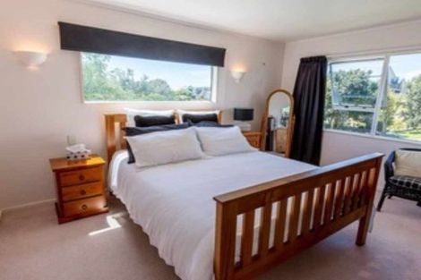 Photo of property in 27a Frimley Terrace, Waikanae Beach, Waikanae, 5036