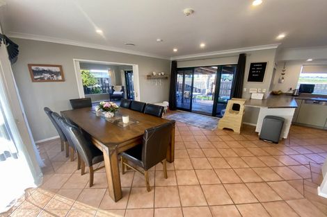 Photo of property in 7 Drake Place, Fairview Downs, Hamilton, 3214