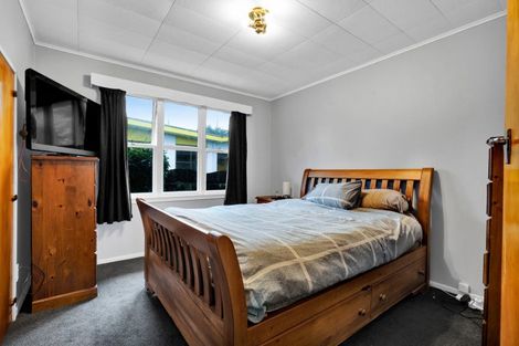 Photo of property in 182 Regan Street, Stratford, 4332