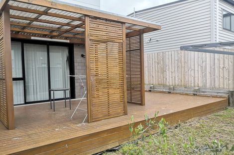 Photo of property in 9b Poruru Close, Papakura, 2110