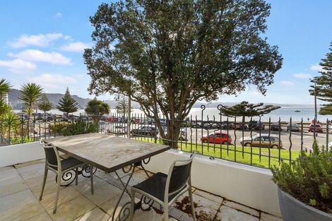 Photo of property in 198 Oriental Parade, Oriental Bay, Wellington, 6011